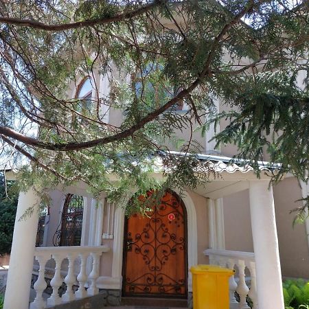 Room Hostel Dostyk アルマトイ エクステリア 写真