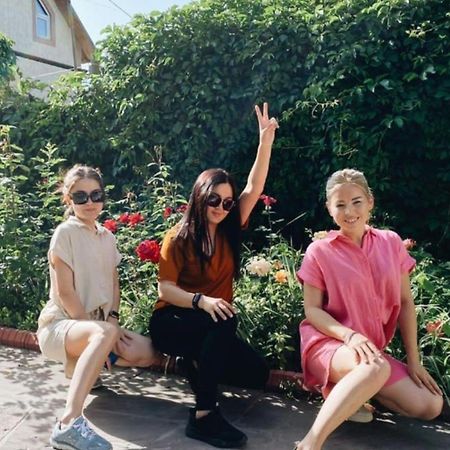 Room Hostel Dostyk アルマトイ エクステリア 写真