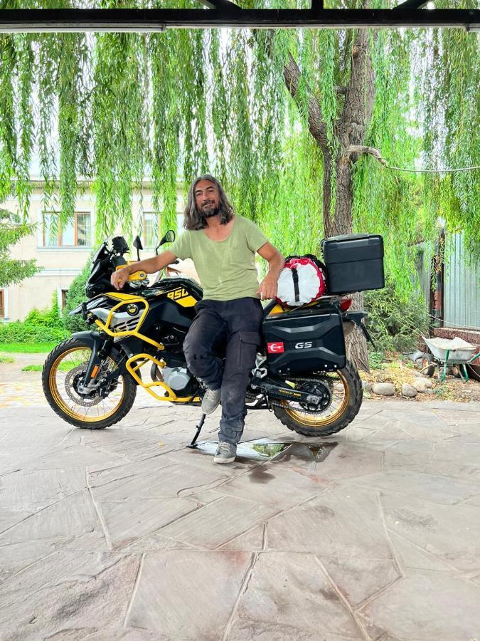 Room Hostel Dostyk アルマトイ エクステリア 写真