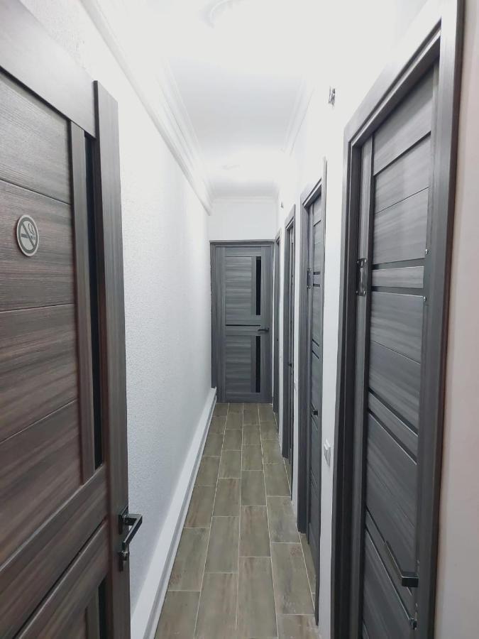 Room Hostel Dostyk アルマトイ エクステリア 写真