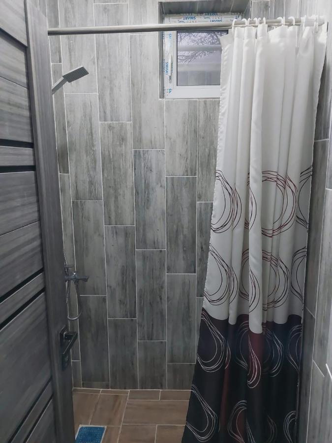 Room Hostel Dostyk アルマトイ エクステリア 写真