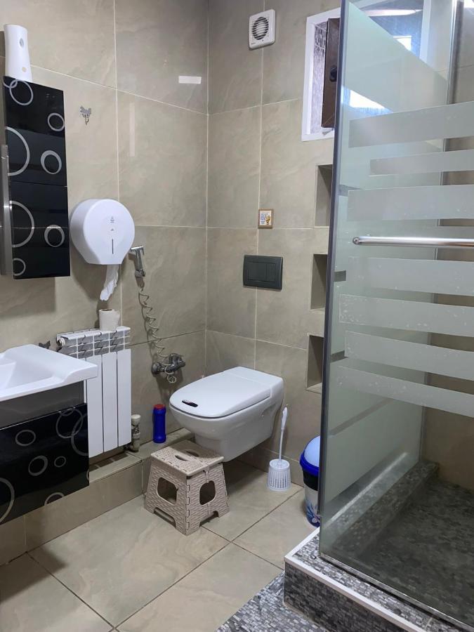Room Hostel Dostyk アルマトイ エクステリア 写真