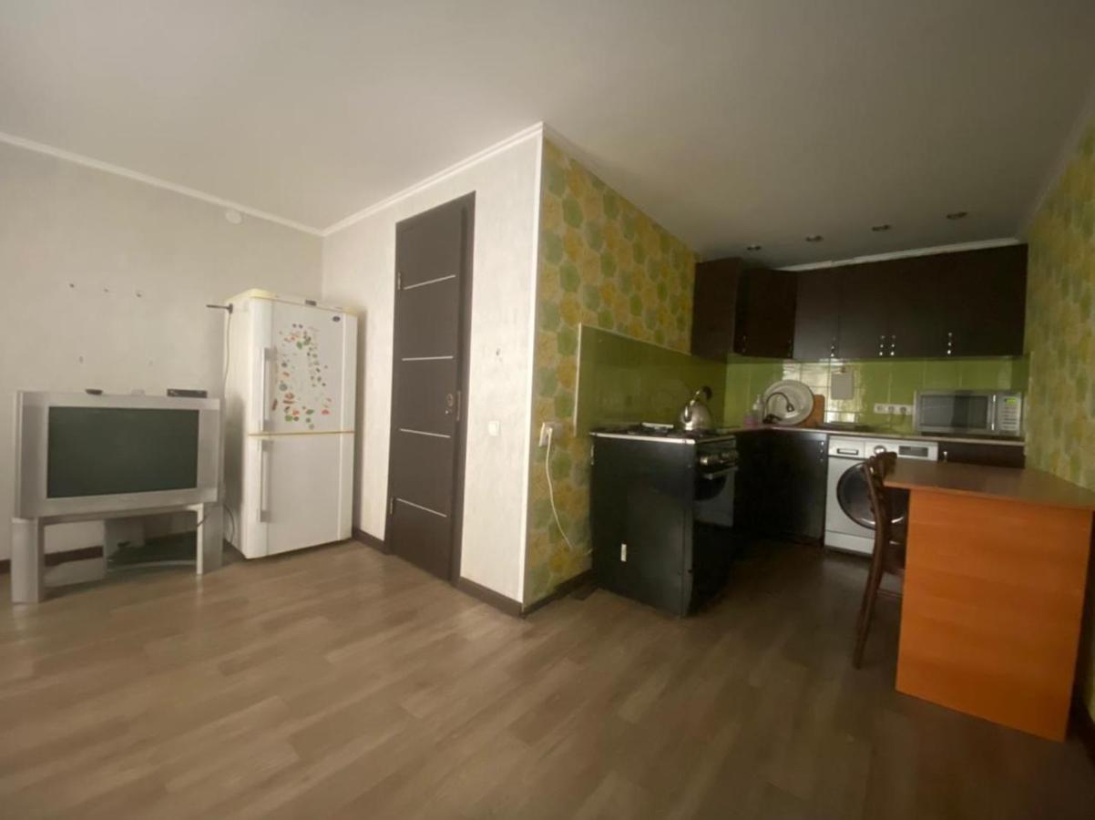 Room Hostel Dostyk アルマトイ エクステリア 写真