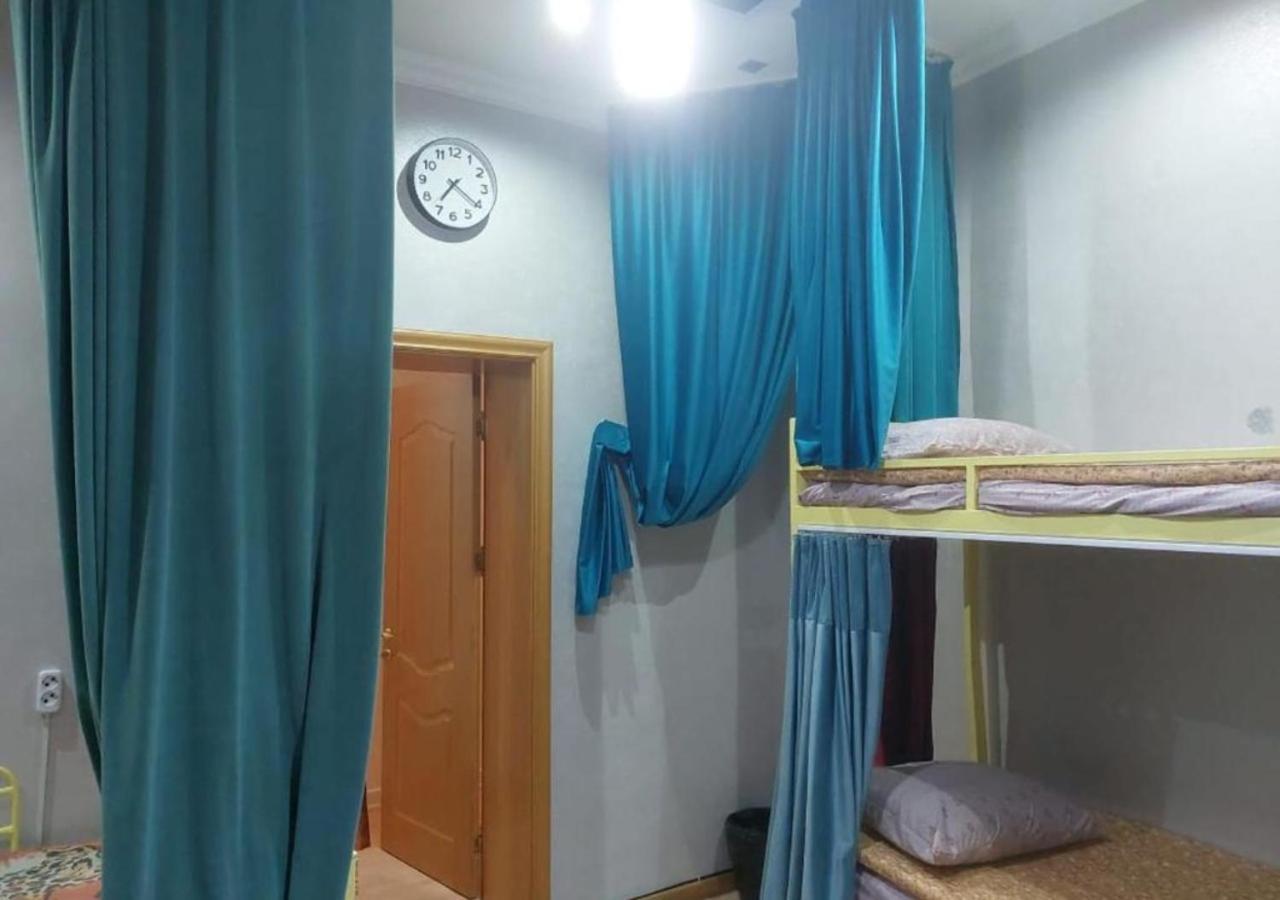 Room Hostel Dostyk アルマトイ エクステリア 写真