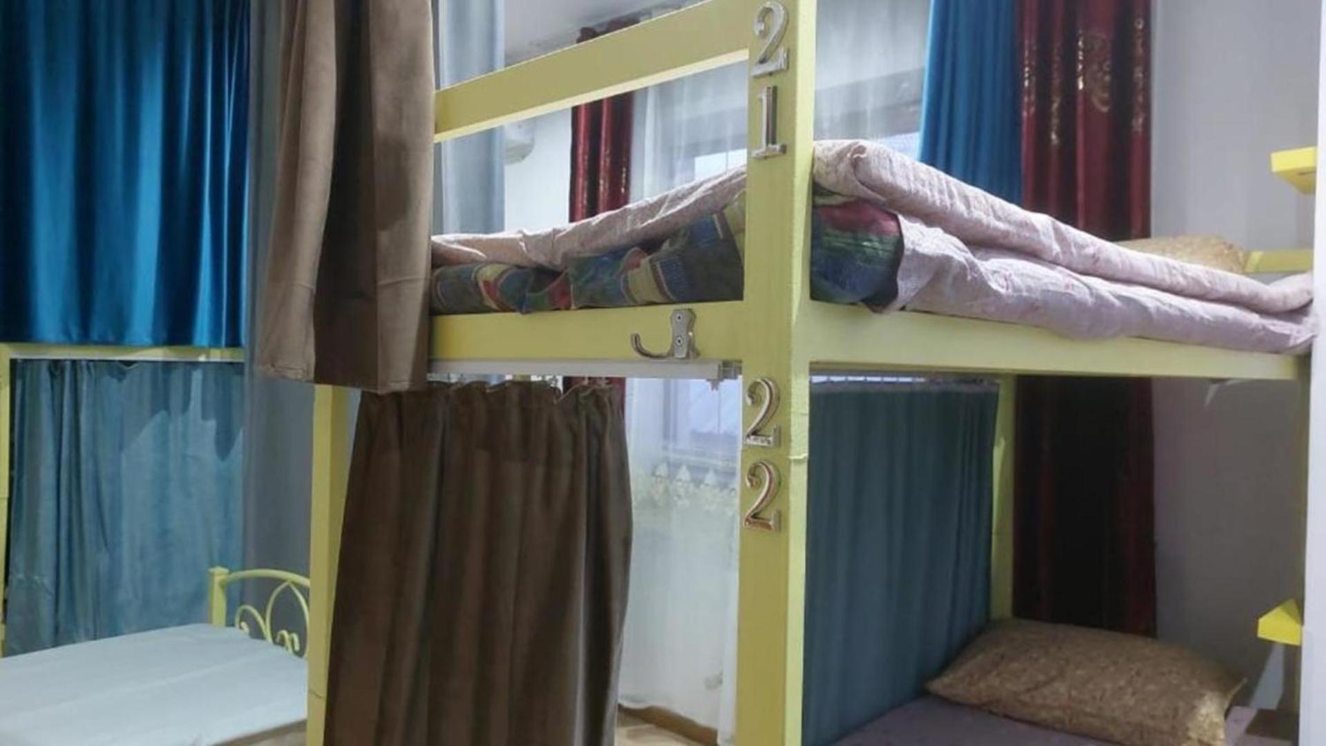 Room Hostel Dostyk アルマトイ エクステリア 写真
