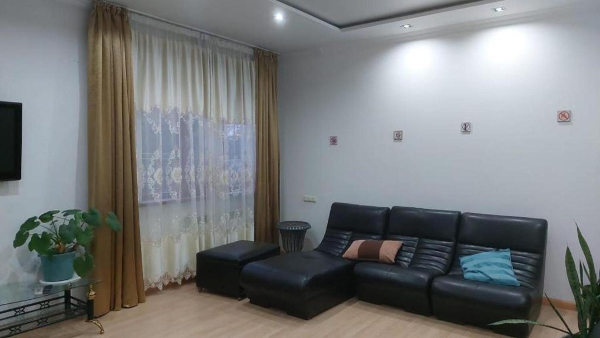 Room Hostel Dostyk アルマトイ エクステリア 写真
