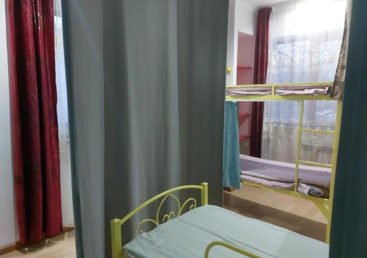 Room Hostel Dostyk アルマトイ エクステリア 写真