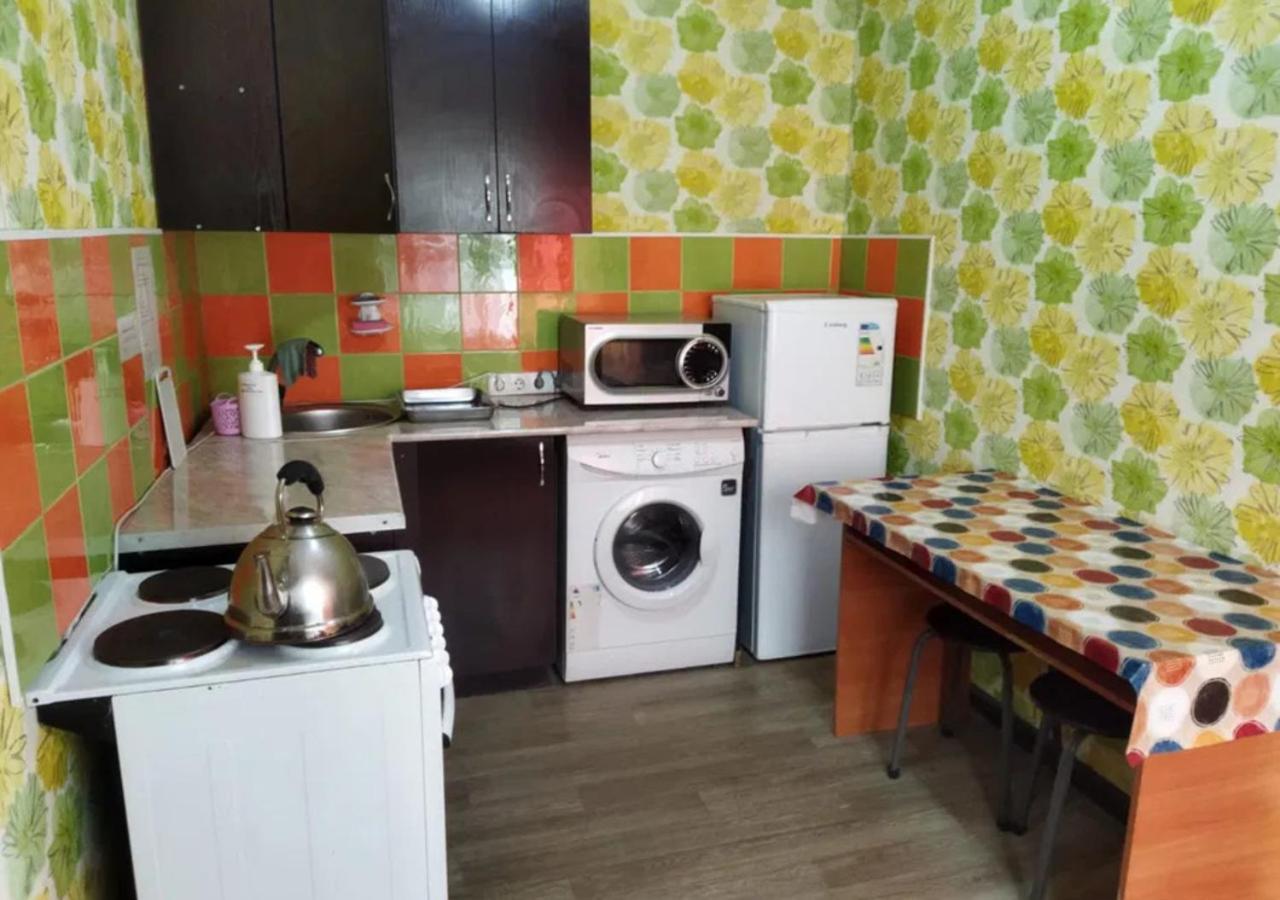 Room Hostel Dostyk アルマトイ エクステリア 写真